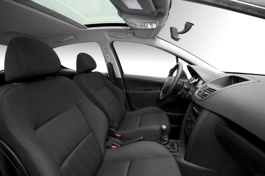 Peugeot 207 2006 года  (фото 76 из 180)